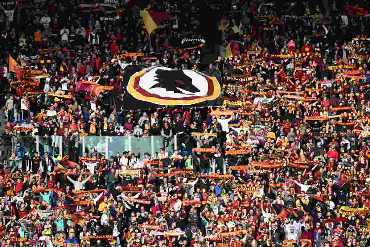 Tifosi roma razzismo Stadio Olimpico