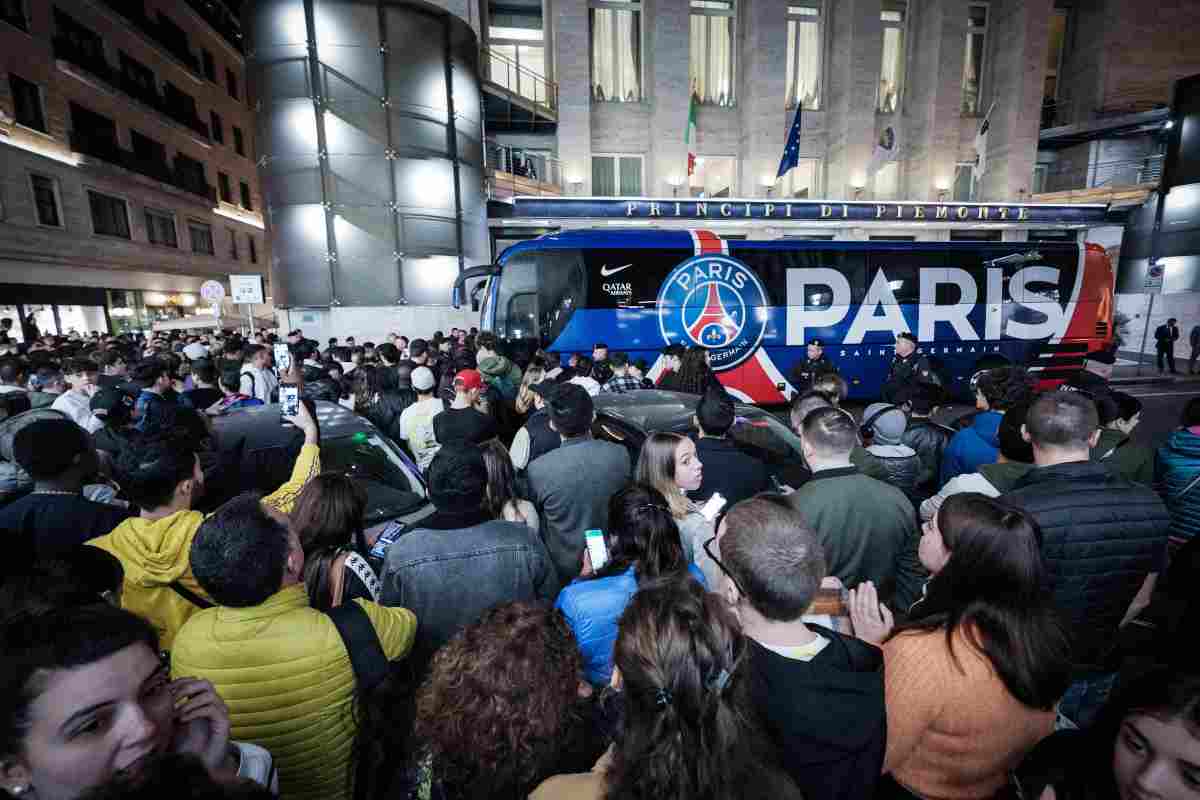 Psg tifosi addio Xavi Simmons