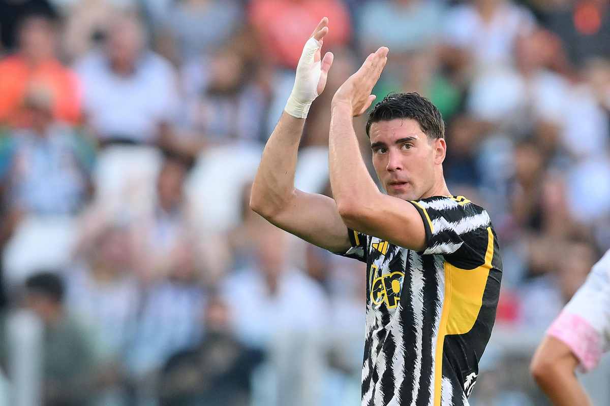 Vlahovic, duro colpo alla Juve