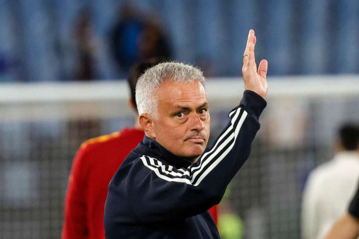 Colpo di scena in diretta per Mourinho: è sempre un no