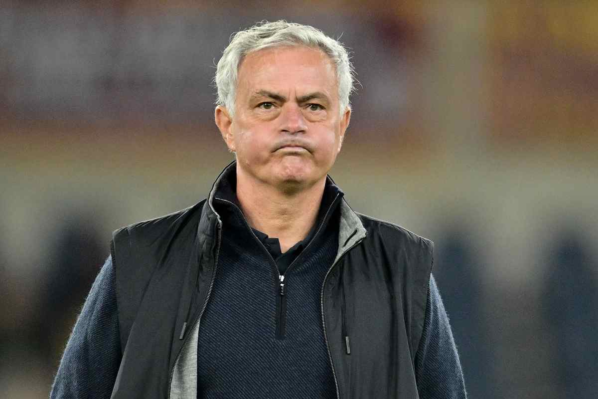 mourinho roma squalifica