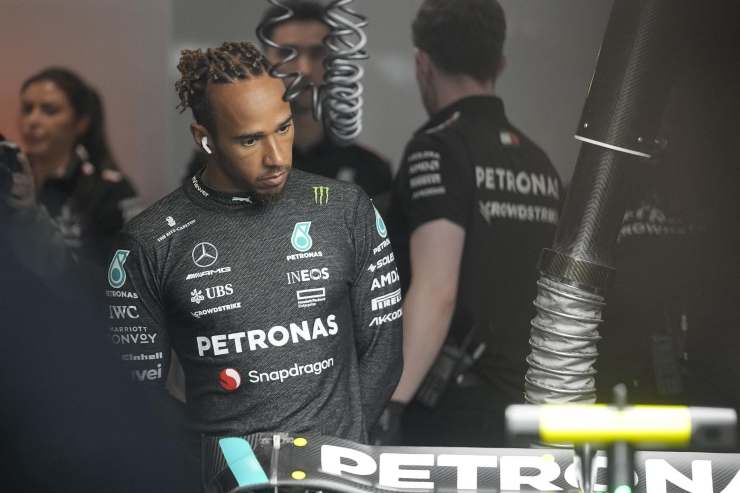 Formula 1 sotto shock per la truffa con il volto di Hamilton