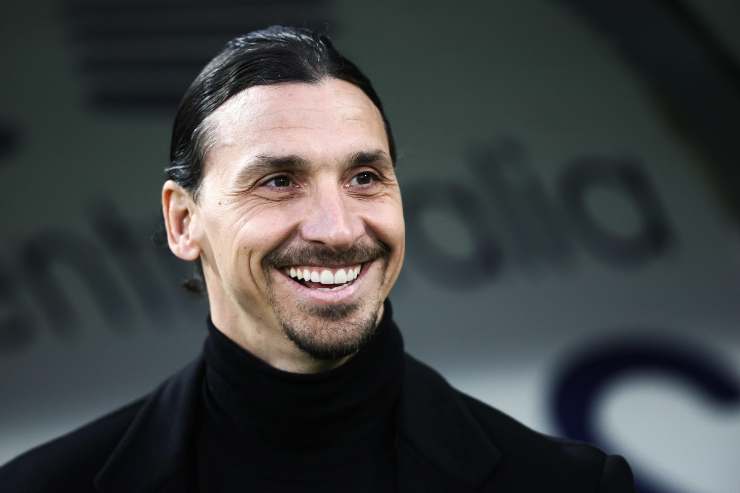 Primo piano di Zlatan Ibrahimovic sorridente