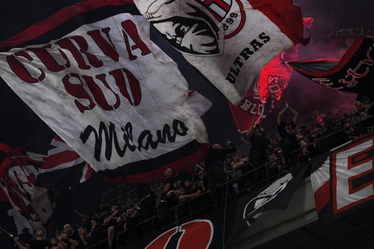 La Curva Sud rossonera 