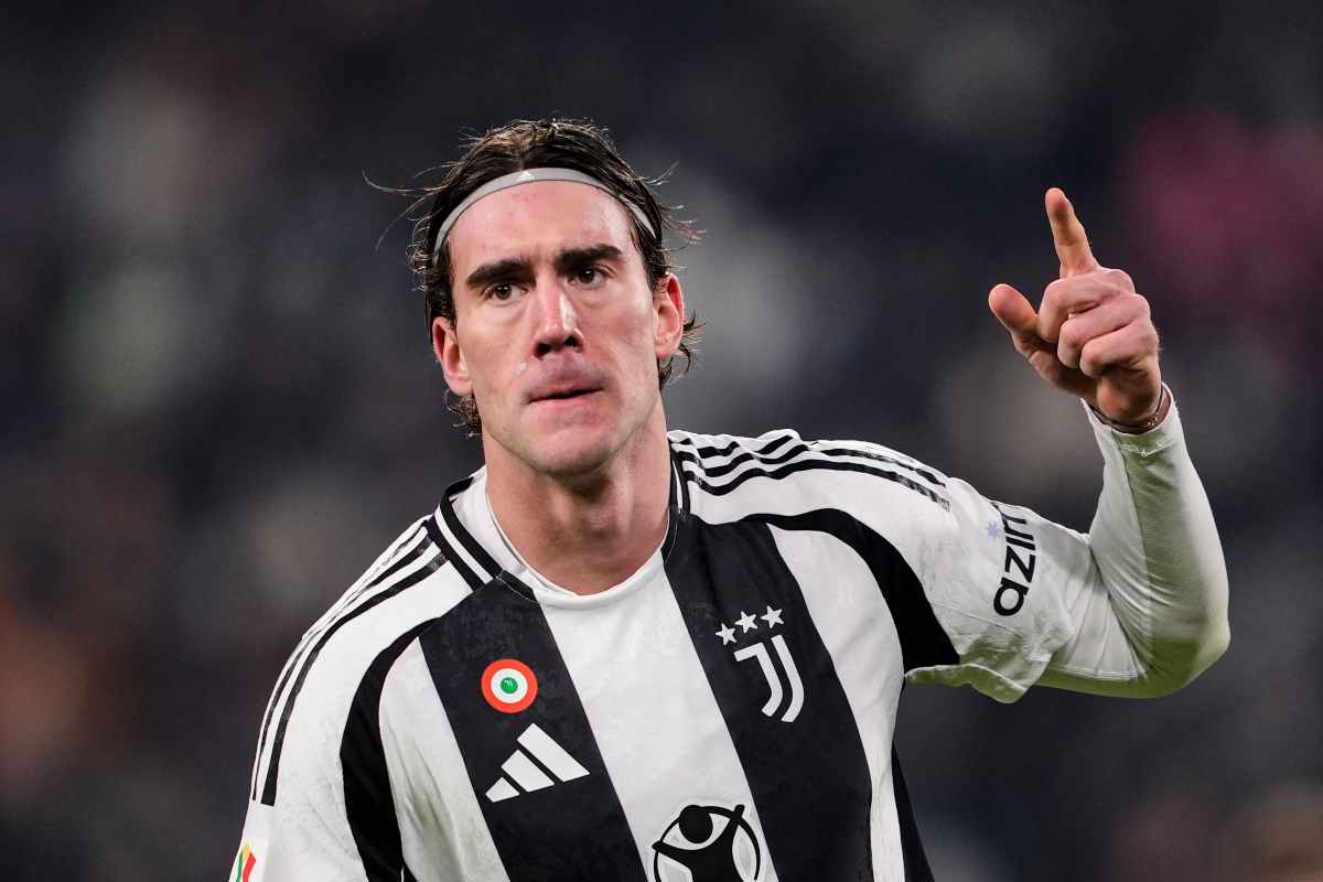 Vlahovic lascia la Juventus